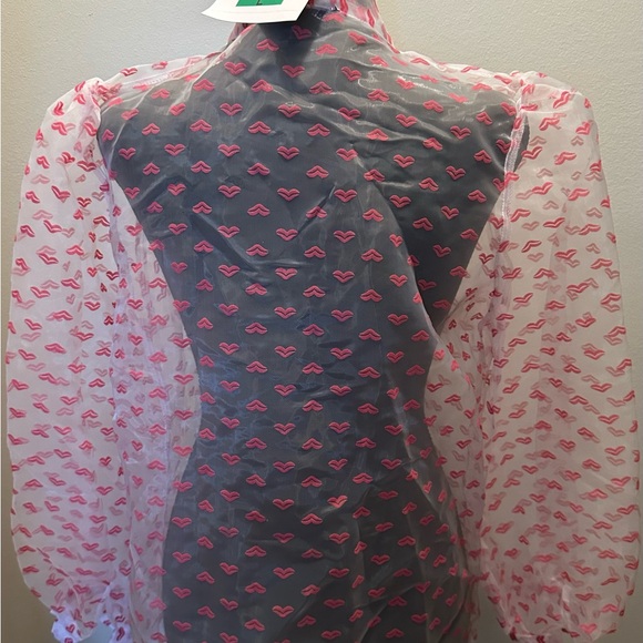 Love x Design Tie Neck Heart Kiss Blouse - Picture 11 of 11